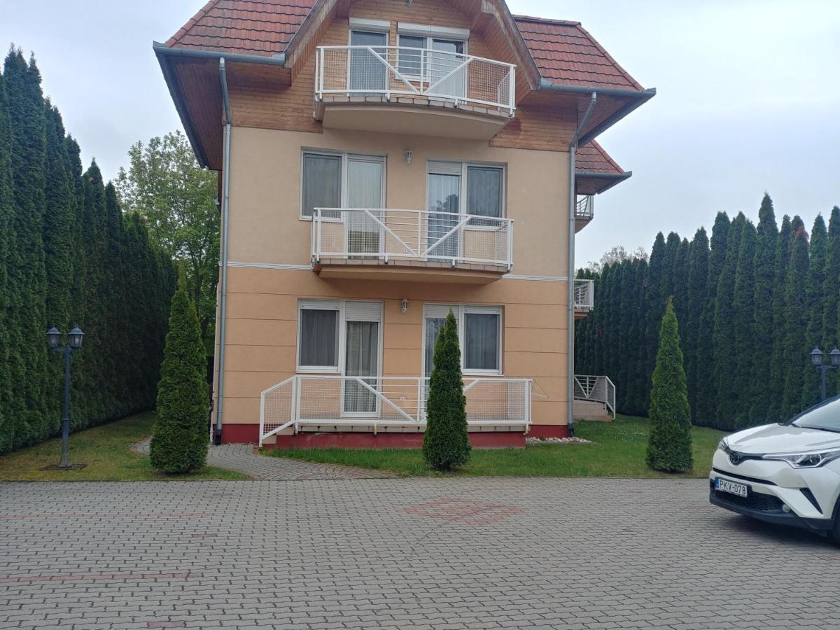 Ferienwohnung Arnyas Balatonlelle Exterior foto